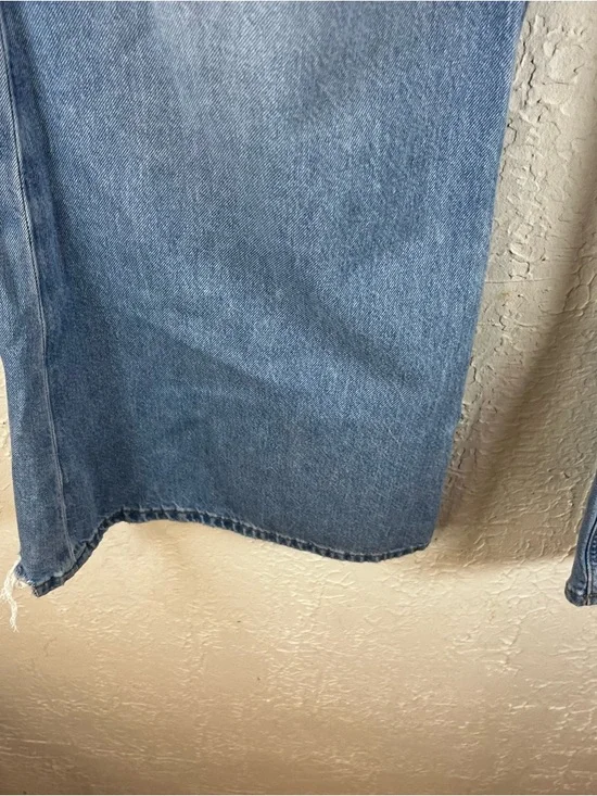 American Eagle Dreamy Drape Low Rise Flare Leg Jeans in Blue - Picture 8 of 14